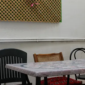 https://central-station-hostel-barcelona.topbarcelonahotels.com